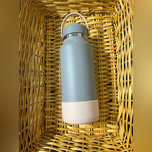 Hydro Flask - Picture 2 of 3
